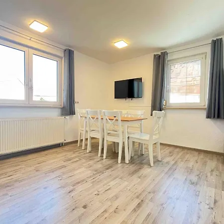 Apartment Sad303 - Geraeumige Monteurwohnung Mit Balkon Schwandorf in Bayern